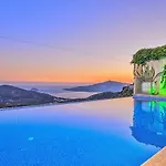 3 Bedroom - 1003 *