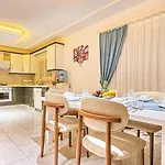 3 Bedroom - 1003 *