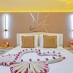 Villa 3 Bedroom - 1003 *