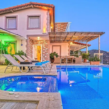 3 Bedroom - 1003 *