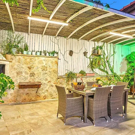 فيلة 3 Bedroom - 1003
