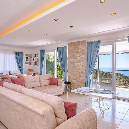 3 Bedroom - 1003 *
