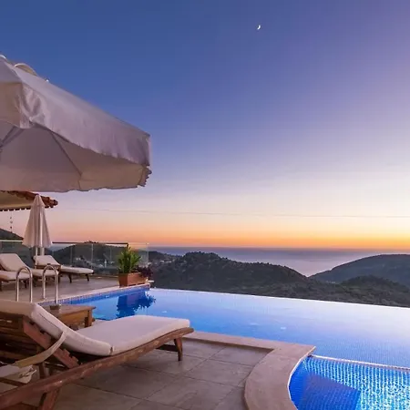 Villa 3 Bedroom - 1003 *