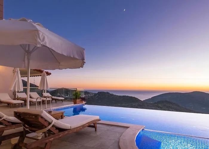 Villa 3 Bedroom - 1003 *