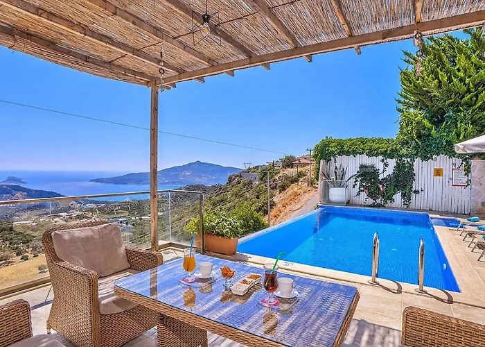 3 Bedroom - 1003 *