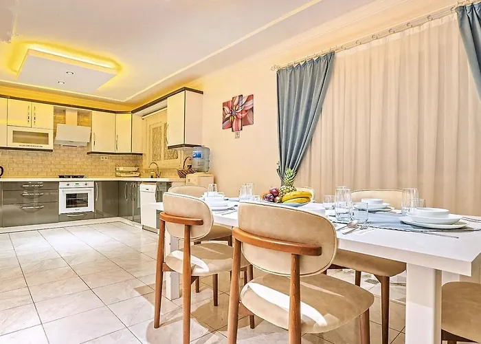 3 Bedroom - 1003 *