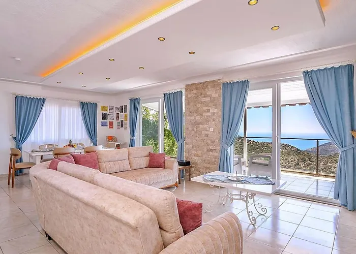 3 Bedroom - 1003 *